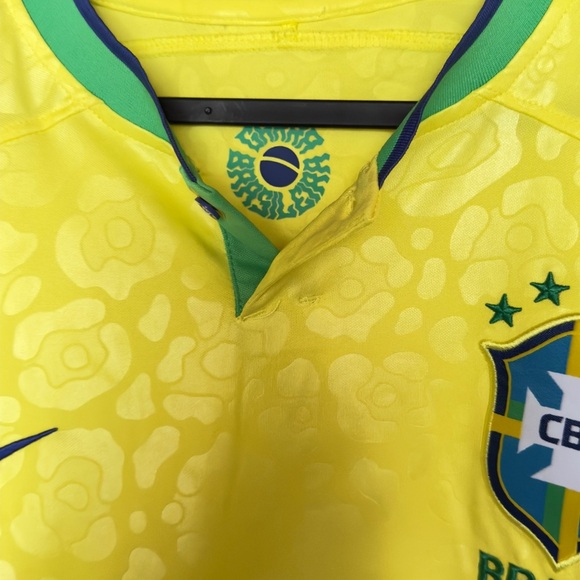 Nike Brazil Home 2022-2023 Soccer Jersey - Picture 7 of 14